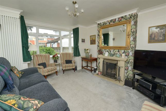 Detached house for sale in Reading Road, Farnborough