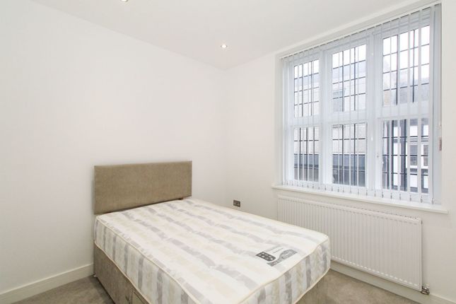 Flat to rent in 1-3 Knifesmithgate, Chesterfield