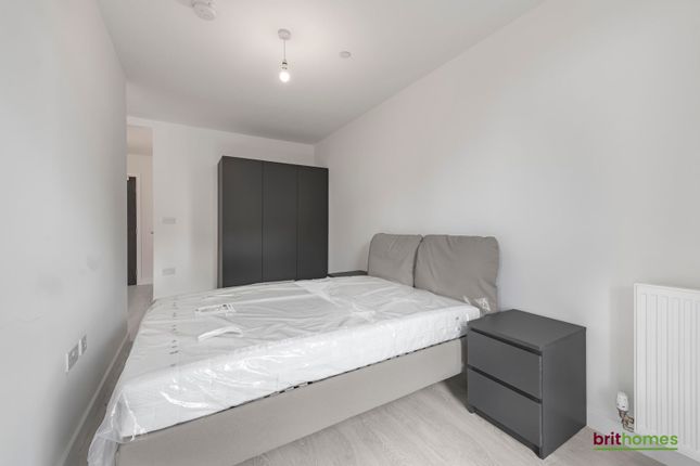 Flat 63, Cranton Avenue, Hayes photo 5