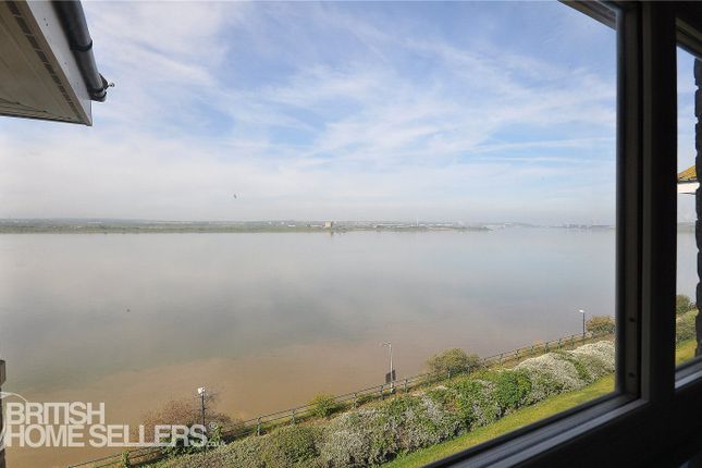75, Harrisons Wharf, Essex photo 2