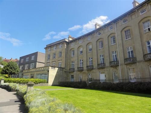 Flat to rent in Royal Crescent, Weston-Super-Mare