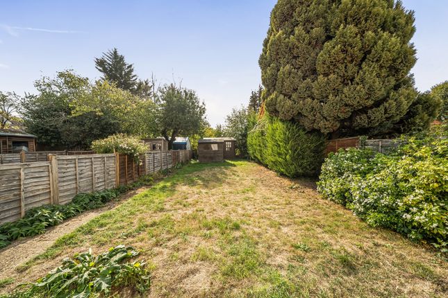 13, Burpham Lane, Guildford photo 2