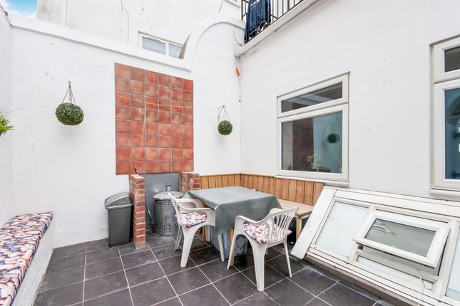 Property for sale in Queensbury Mews, Brighton