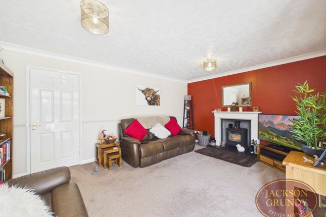 18, Limefields Way, Northampton photo 4