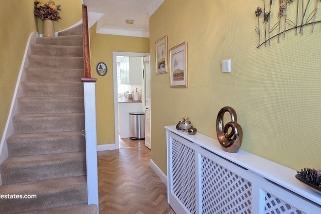 26 Uplands Road, East Barnet, BARNET photo 5