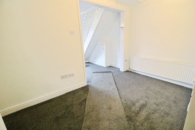 249, Wold Road, Hull photo 4