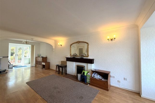 64, Chelworth Road, Worcestershire photo 3