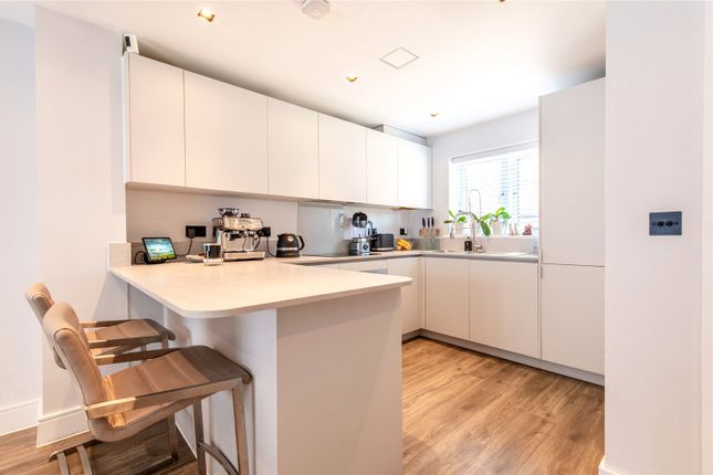 6, Pearl Close, Maidstone photo 4