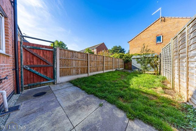 7, Clough Drive, Staffordshire photo 4