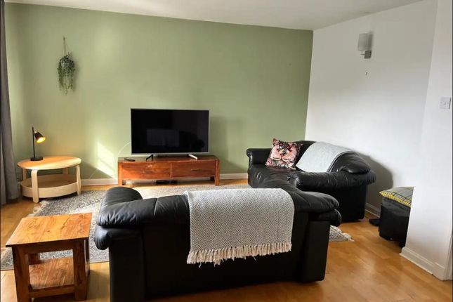 Flat to rent in Constitution Street, Leith, Edinburgh