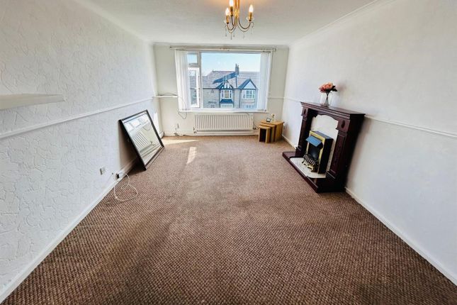 53, Nowell Court, Middleton photo 3