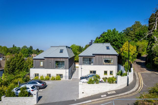Thumbnail Flat to rent in Ballards Rise, South Croydon