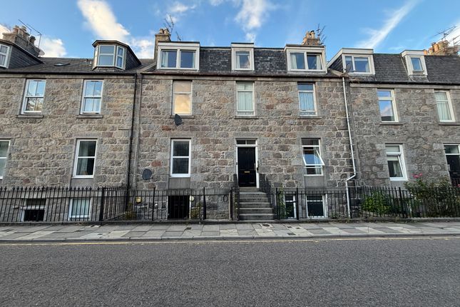 1-bed flat on Flat F, 7 Crimon Place, Aberdeen, £55,000