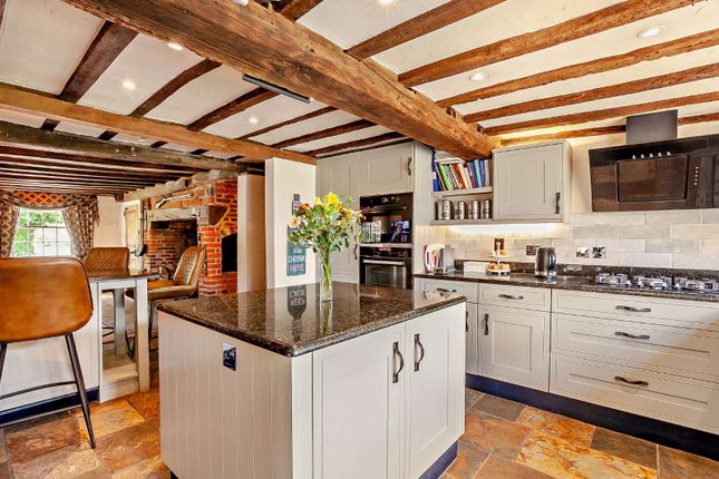 Hope Farm House,, Carpenters Lane, Tonbridge photo 3