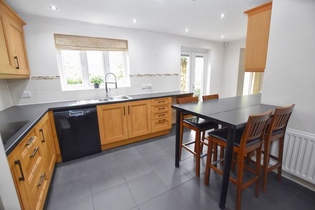 27, Sandbrook Close, Market Drayton photo 2