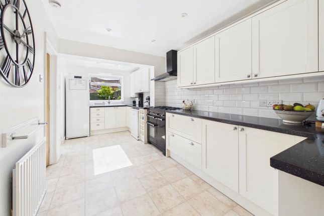 9, Willersey Road, Cheltenham photo 2