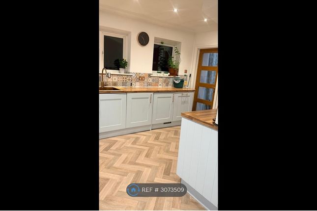 Atkinson Close, Headington, Oxford photo 5