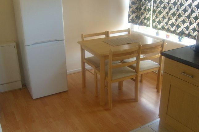 36 Moss House Close, Birmingham photo 4