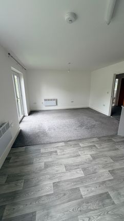3 , Rocfort Road, Snodland photo 2