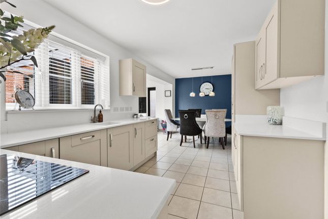 3, Cherry Drive, Pontefract photo 4