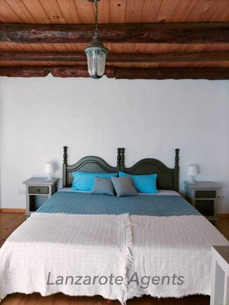 Duplex for sale in Famara, Canary Islands, Spain