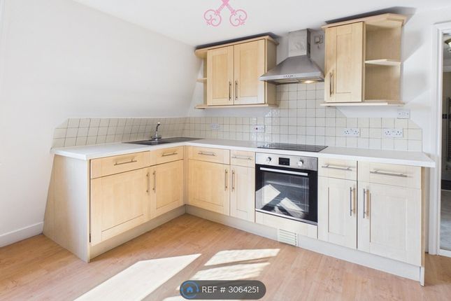 Flat, St Johns Villa, Cheltenham photo 3