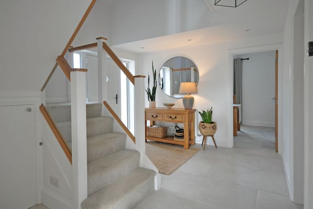 Greenmeadow Drive, Caldicot photo 4