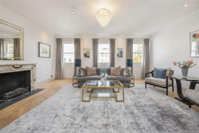 Thumbnail Flat to rent in Emperors Gate, London, 4