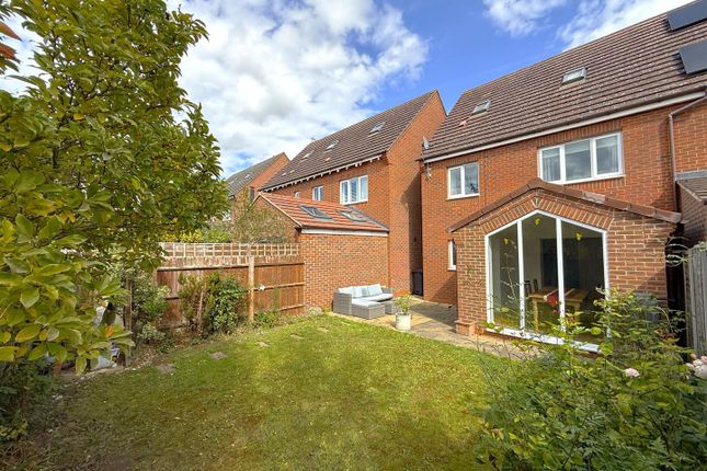 11, The Osiers, Loughborough photo 3