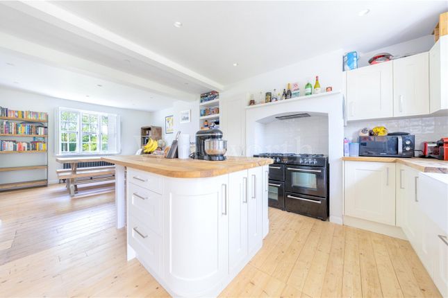 70, Erskine Hill, London photo 2
