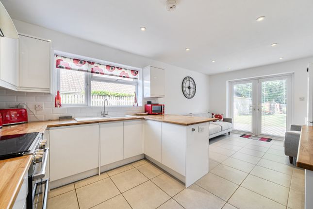 Kislingbury, 40, Church Lane, Winchester photo 3