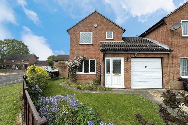 Link-detached house for sale in Ryecroft, Titchfield Common, Fareham, Hampshire