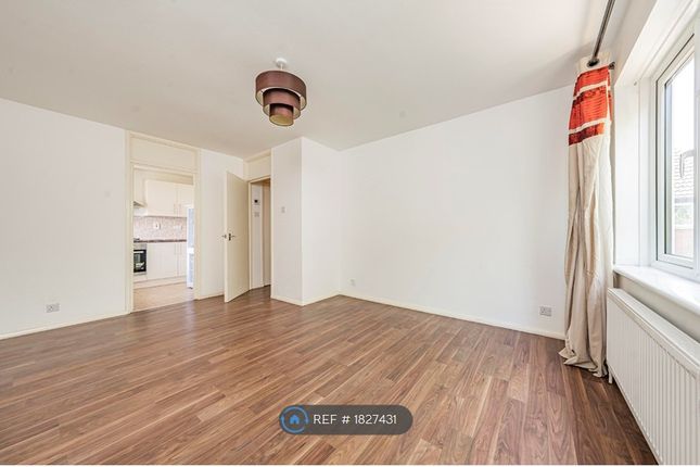 Ickenham, Uxbridge photo 4