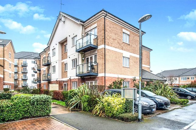 Flat to rent in Oliver Court, Ley Farm Close, Watford, Hertfordshire