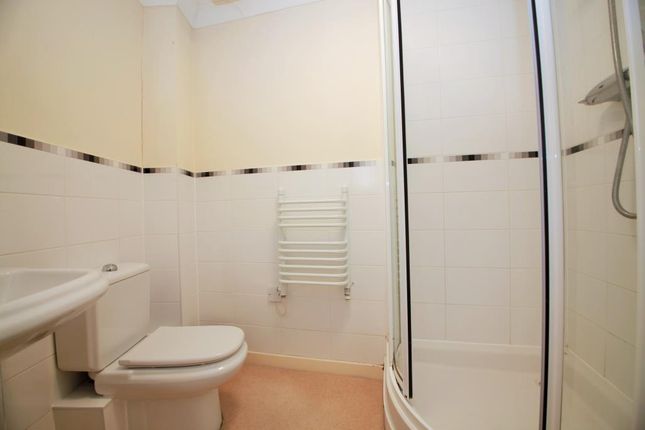 Flat to rent in Crichton Court, West End Road, Mortimer Common, Reading
