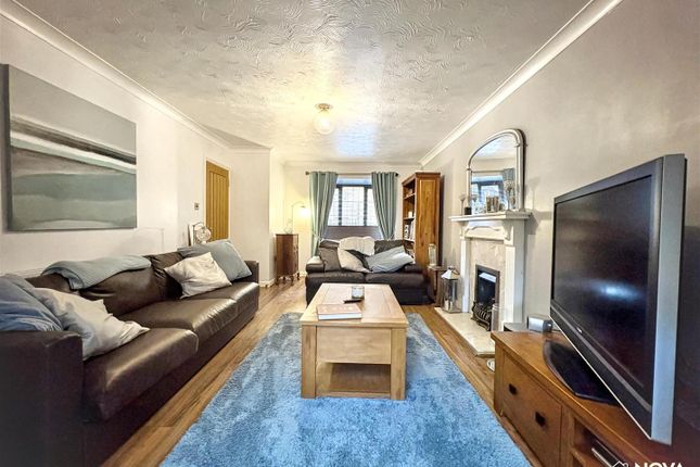 12, Perrymead, Luton photo 3