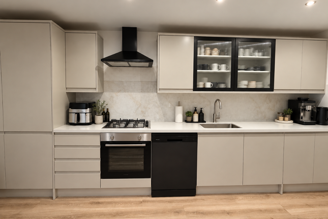 Flat 43, Thanet Lodge, London photo 4