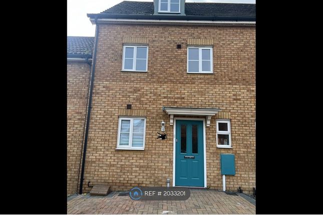 Thumbnail Terraced house to rent in Reams Way, Kemsley, Sittingbourne