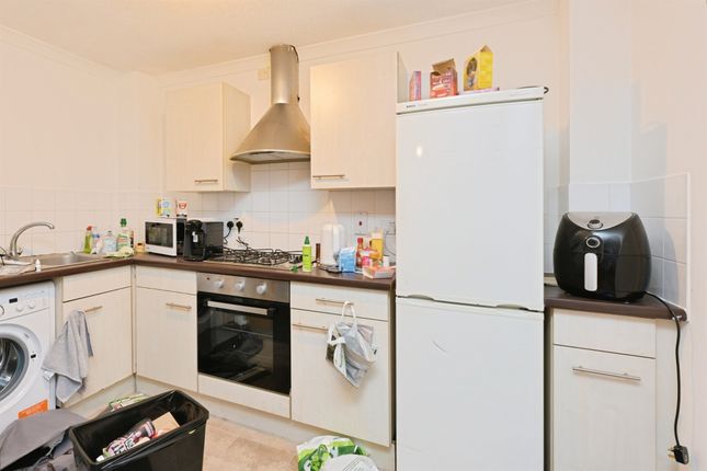 Flat 2, 22, Henry Bird Way, Northampton photo 3