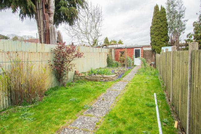 46, Scarborough Street, Wellingborough photo 3