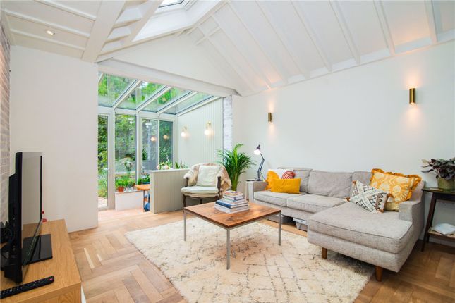 Flat 2, 211, Richmond Road, Kingston upon Thames photo 2