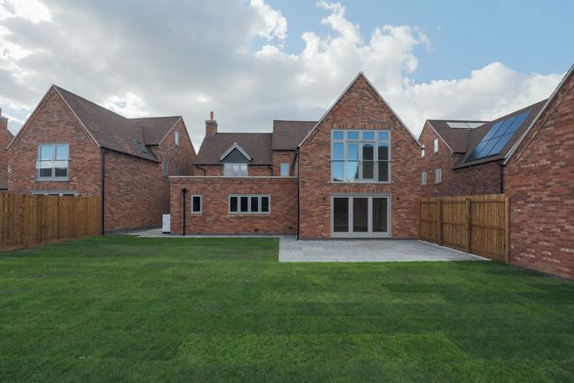 Thumbnail Detached house for sale in Manor Drive, Leicestershire