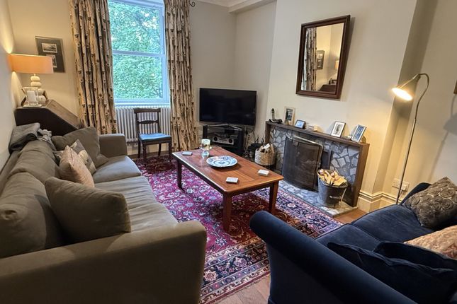 16, Fernfield, Port Talbot photo 2