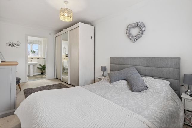 9 Atherstone Close, Hereford photo 4