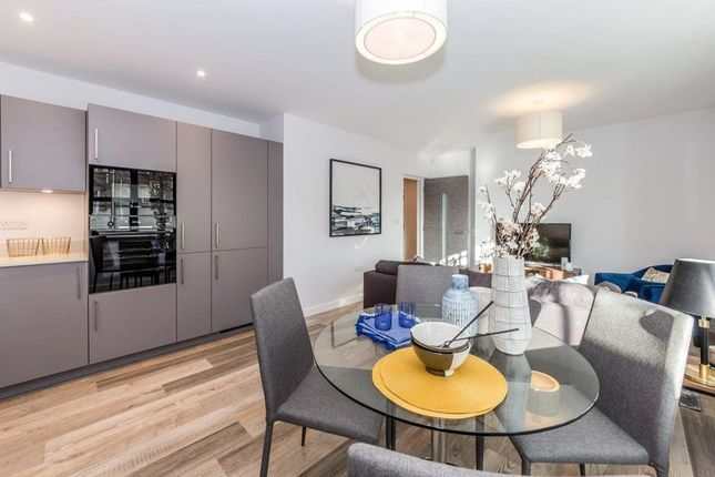 Thumbnail Flat for sale in Friars Place Lane, London