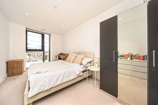 Flat 63, 57, Kingsland High Street, London photo 2