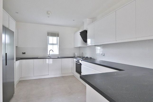 48, Beaumont Drive, Worcester Park photo 4