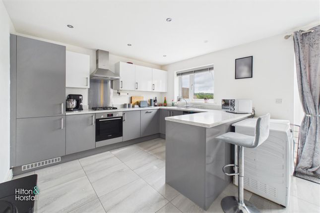 17, Clitheroe Road, Brierfield photo 4
