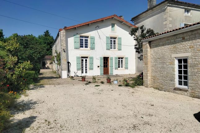 Property for sale in Aigre, Poitou-Charentes, 16140, France