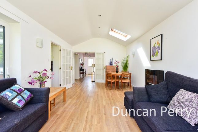 54, Cotton Road, Potters Bar photo 4